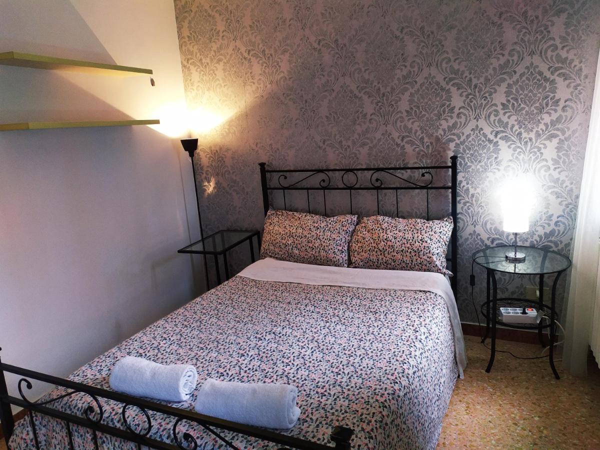 Hotel Two Steps From Rialto à Venise Extérieur photo