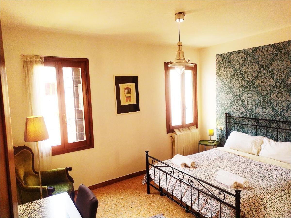 Hotel Two Steps From Rialto à Venise Extérieur photo